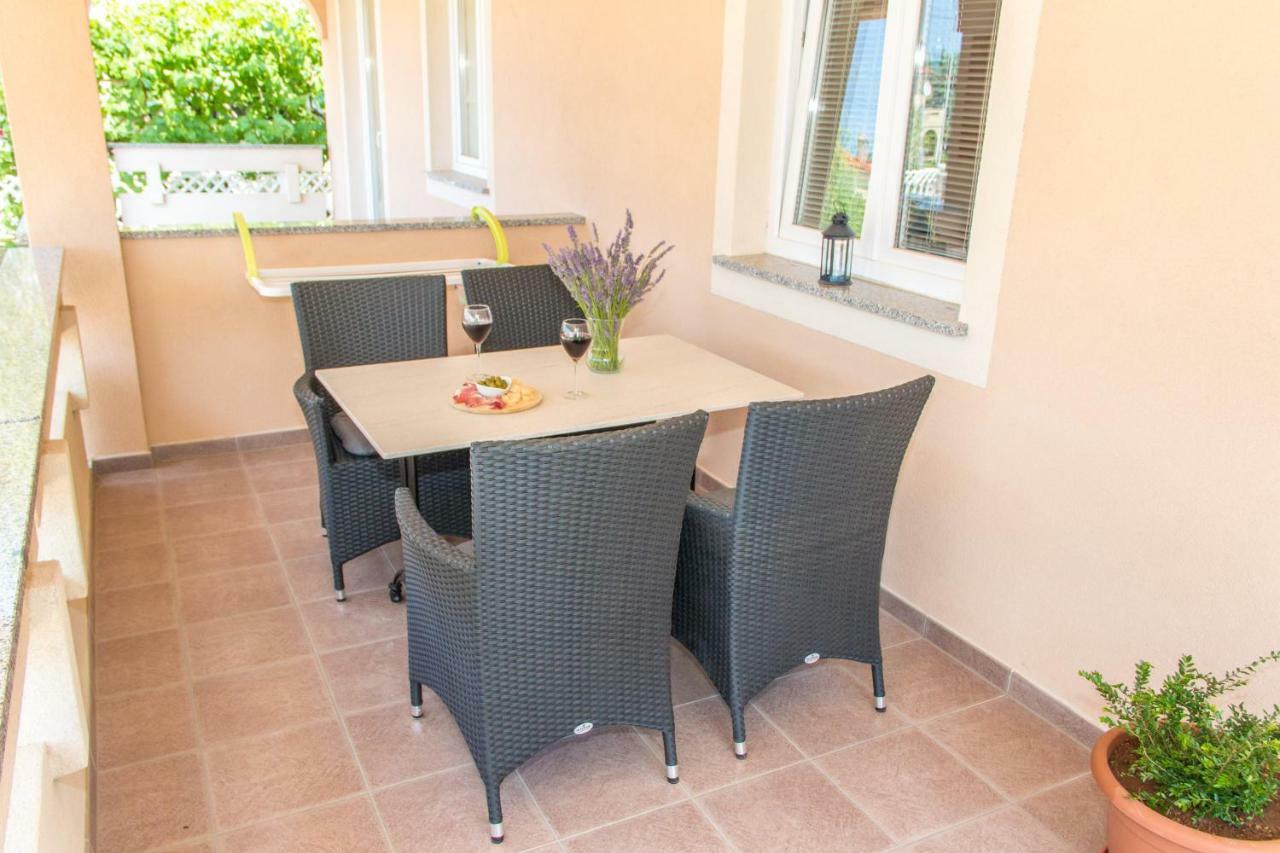 Apartmani Zoric Punat Luaran gambar