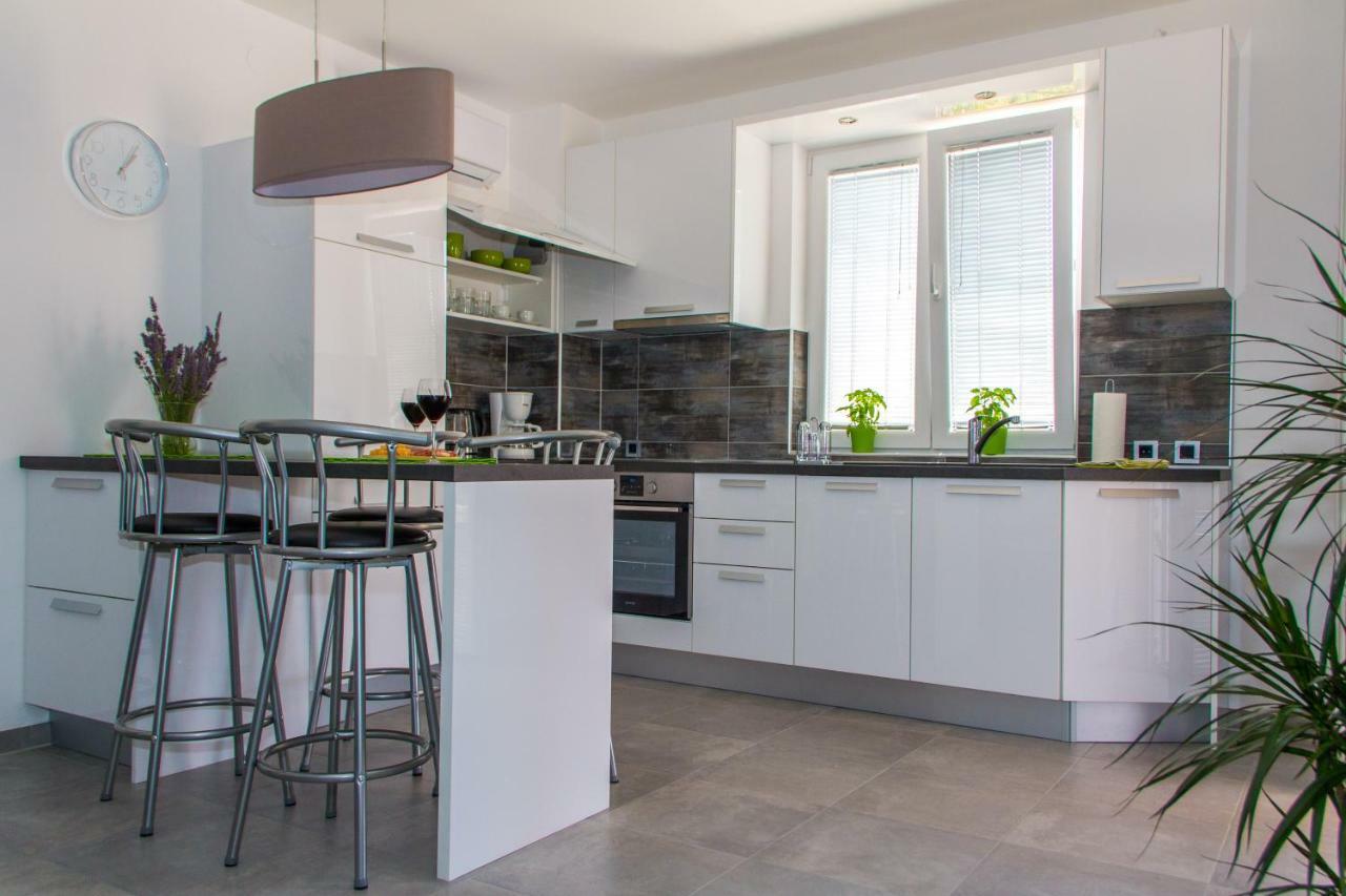 Apartmani Zoric Punat Luaran gambar
